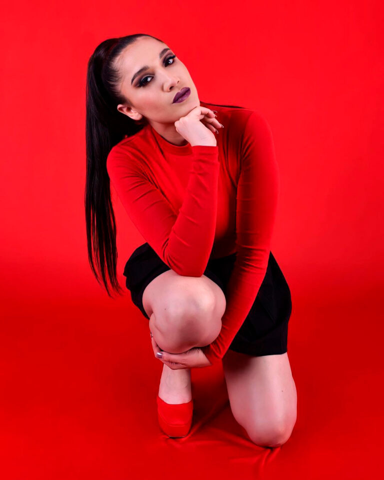 Anita Belén Carrera